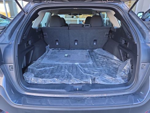 Certified 2025 Subaru Outback image 27