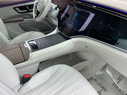Certified 2023 Mercedes-Benz EQS 580 4MATIC SUV image 35