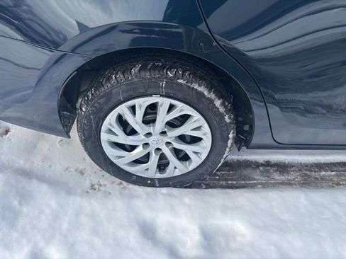 Used 2019 Toyota Corolla LE image 9