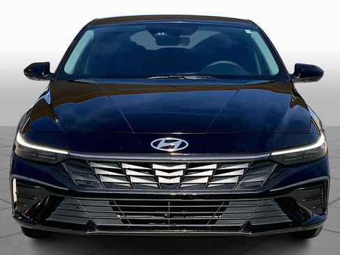 Used 2024 Hyundai Elantra Blue image 4