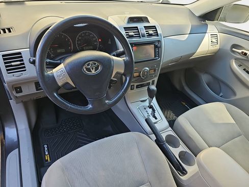 Used 2013 Toyota Corolla LE w/ Premium Pkg FWD image 18