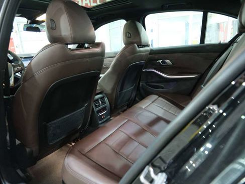 Used 2022 BMW 330i xDrive Sedan w/ Premium Package 2 image 20