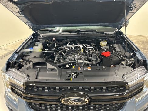 New 2025 Ford Ranger Lariat w/ Black Appearance Package image 31