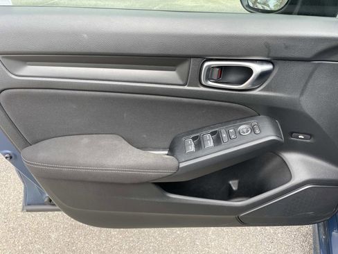 Used 2025 Honda Civic Sport image 15