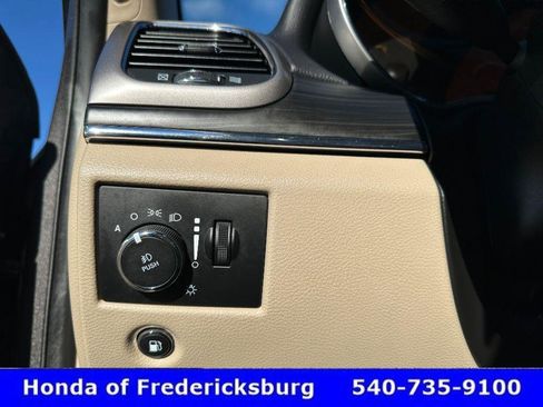 Used 2020 Jeep Grand Cherokee Limited w/ Luxury Group II image 29