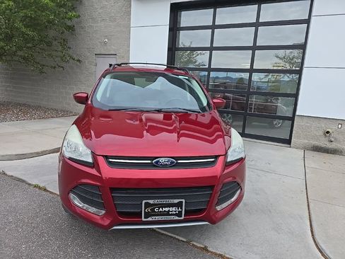 Used 2013 Ford Escape SE AWD/4WD image 2
