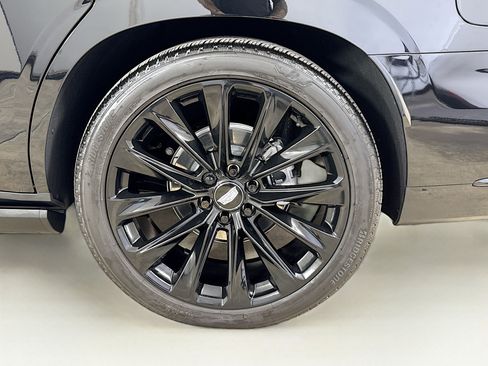 Used 2025 Cadillac Escalade Sport Platinum w/ LPO, ONYX Package image 35