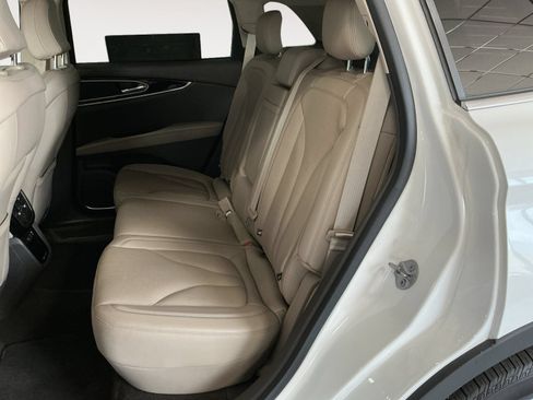 Certified 2023 Lincoln Nautilus Reserve AWD/4WD image 13