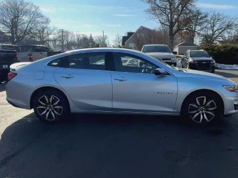 Certified 2022 Chevrolet Malibu RS w/ LPO, Convenience Package 1 image 9