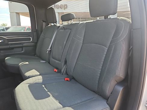 Used 2025 RAM 2500 Big Horn AWD/4WD image 18