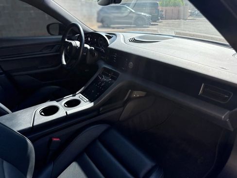 Used 2020 Porsche Taycan 4S w/ Premium Package image 22