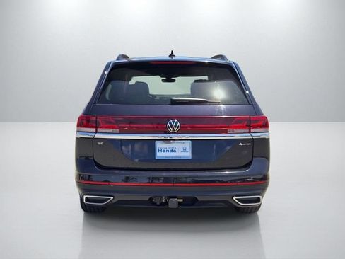 Used 2024 Volkswagen Atlas SE AWD/4WD image 5