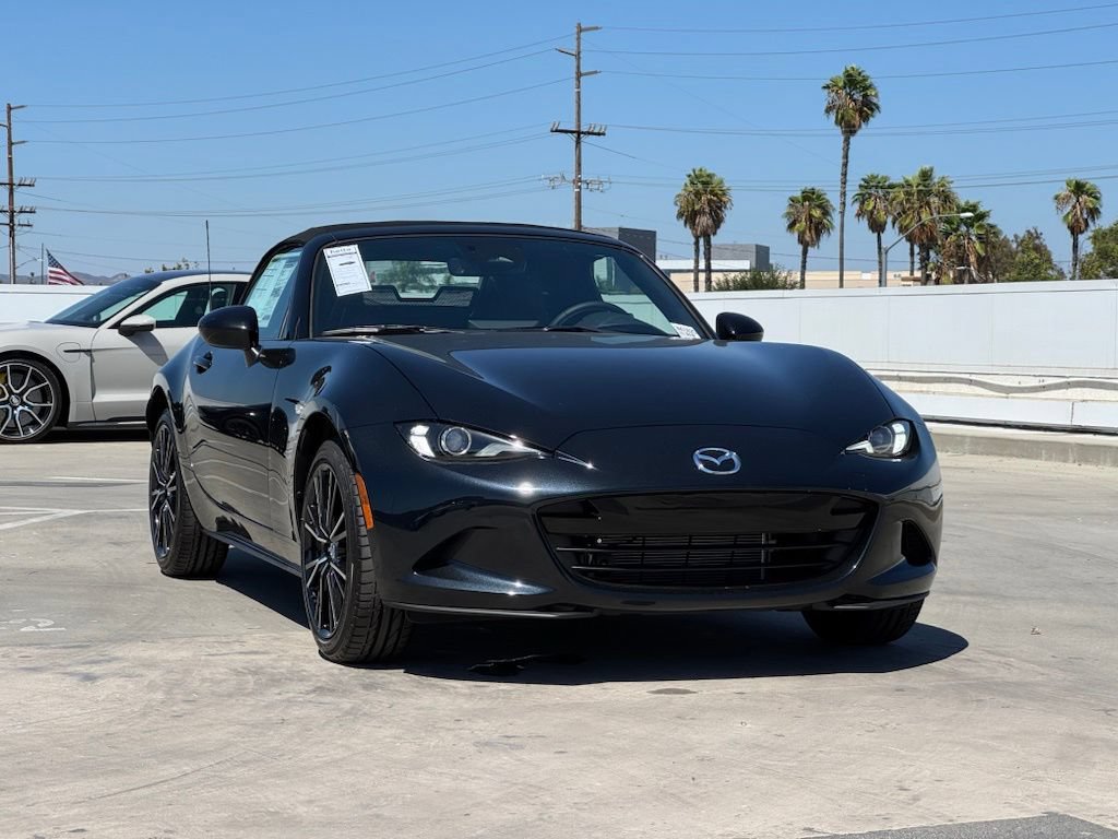 New 2026 MAZDA MX-5 Miata Grand Touring RWD image 3