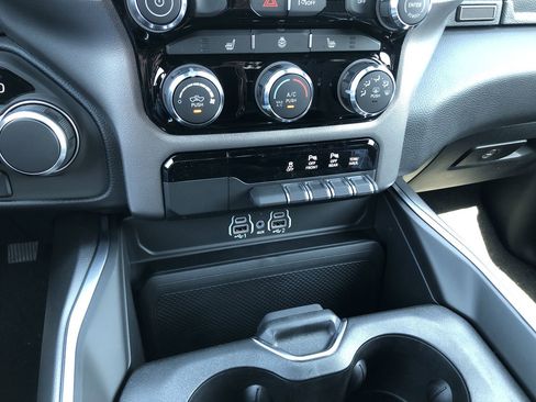 New 2026 RAM 1500 4x4 Crew Cab image 29