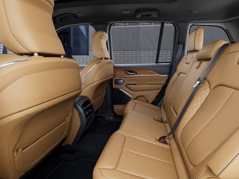 New 2026 Jeep Grand Cherokee Summit AWD/4WD image 23