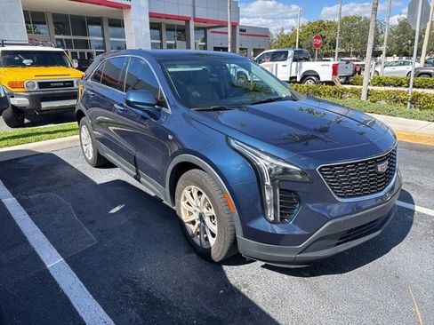 Used 2021 Cadillac XT4 Luxury image 2