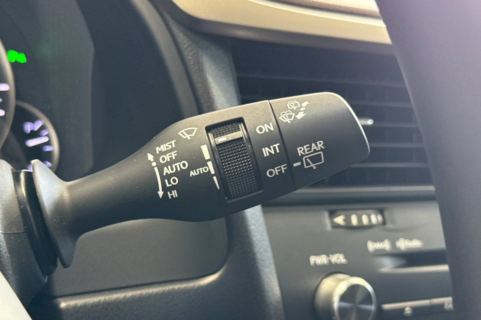 Used 2018 Lexus RX 450h AWD w/ Premium Package image 33