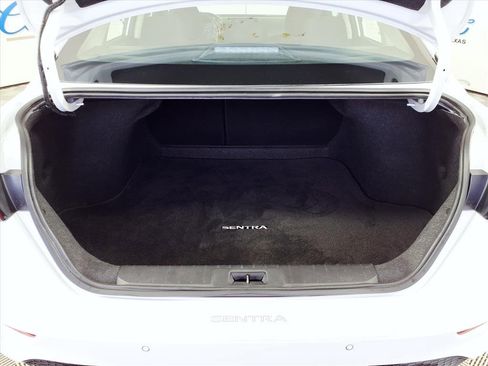 Used 2024 Nissan Sentra S image 11