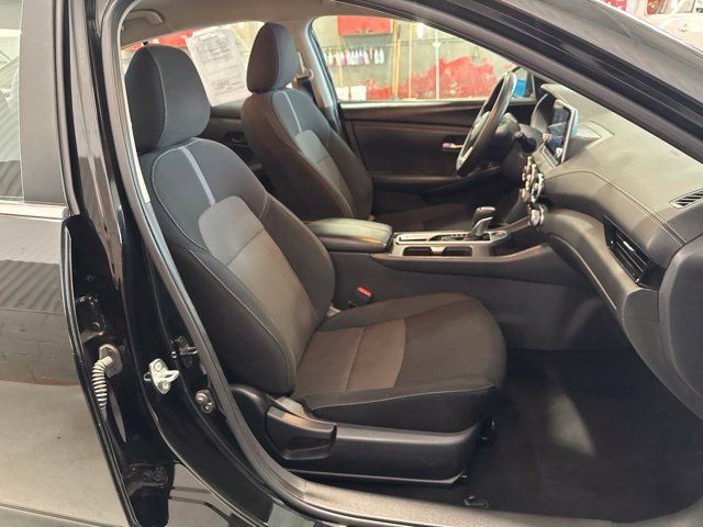 Used 2024 Nissan Sentra SV FWD image 17