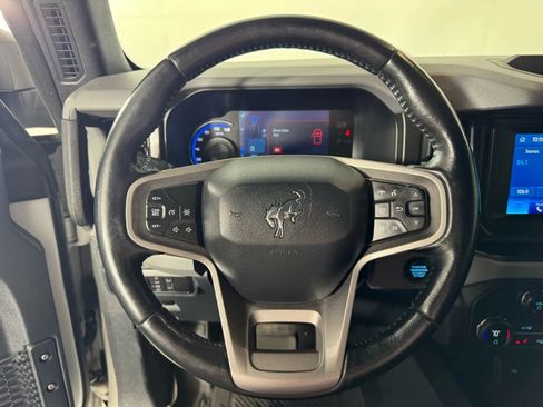 Used 2021 Ford Bronco Big Bend w/ Sasquatch Package image 13