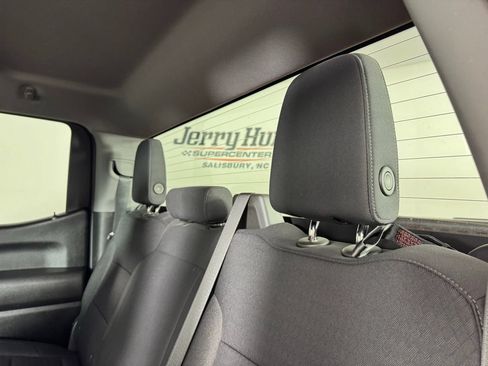 Used 2022 Chevrolet Silverado 1500 Custom AWD/4WD image 21