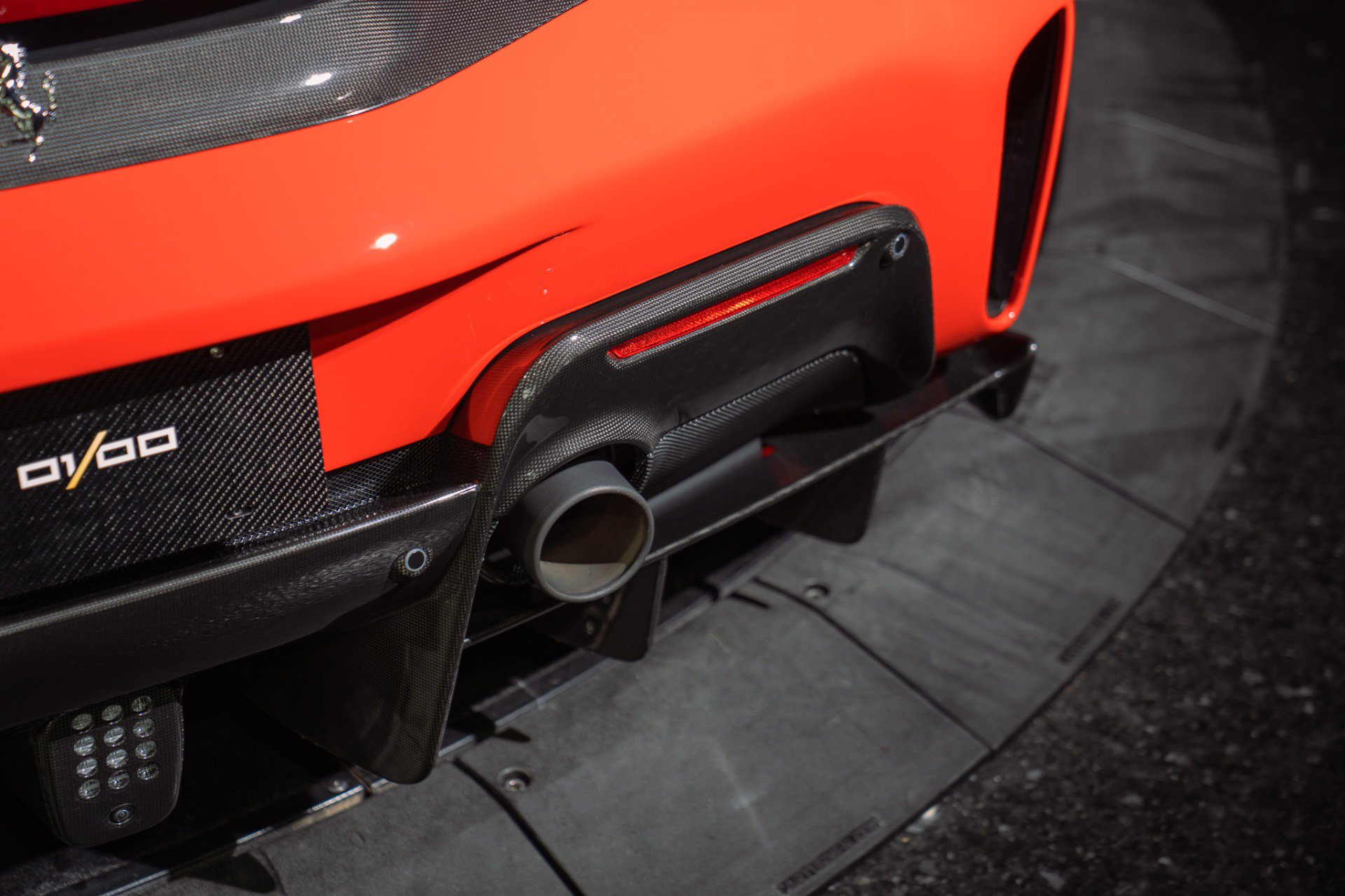 Used 2020 Ferrari 488 Pista Coupe RWD image 31