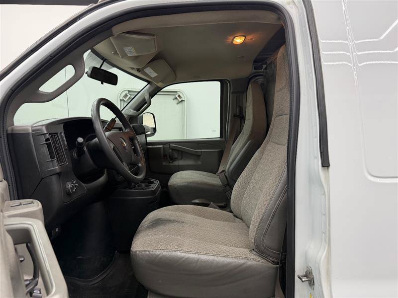 Used 2020 Chevrolet Express 2500 RWD image 9