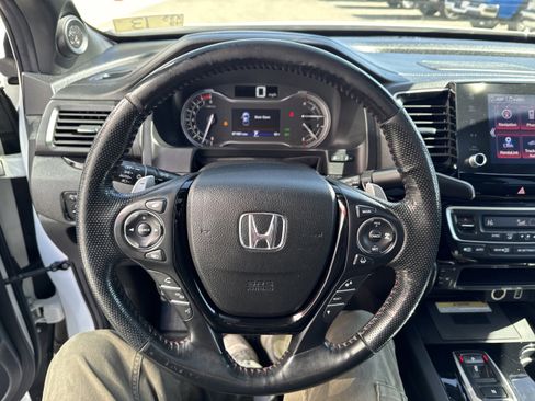 Used 2021 Honda Ridgeline Black Edition image 19