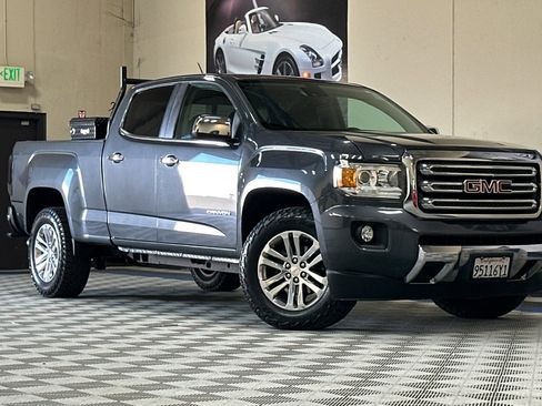 Used 2016 GMC Canyon SLT w/ Driver Alert Package image 2