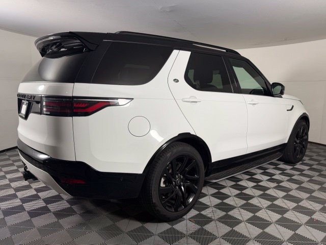 Used 2023 Land Rover Discovery S R-Dynamic AWD/4WD image 7
