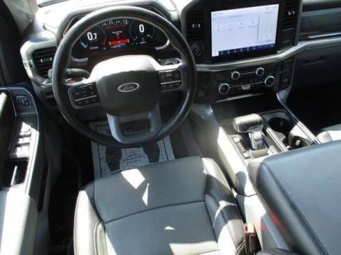 Used 2022 Ford F150 Lariat w/ Max Trailer Tow Package image 5