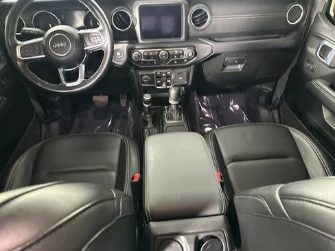 Used 2023 Jeep Wrangler Unlimited Sahara w/ Cold Weather Group AWD/4WD image 18