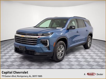 Used 2024 Chevrolet Traverse LT