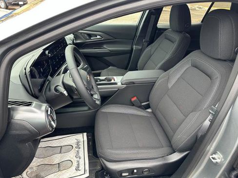 New 2026 Chevrolet Equinox EV LT w/ Comfort Package AWD/4WD image 12
