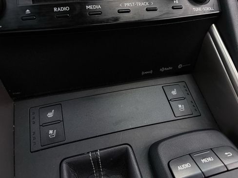Used 2017 Lexus IS 200t F Sport w/ F Sport Package RWD image 28