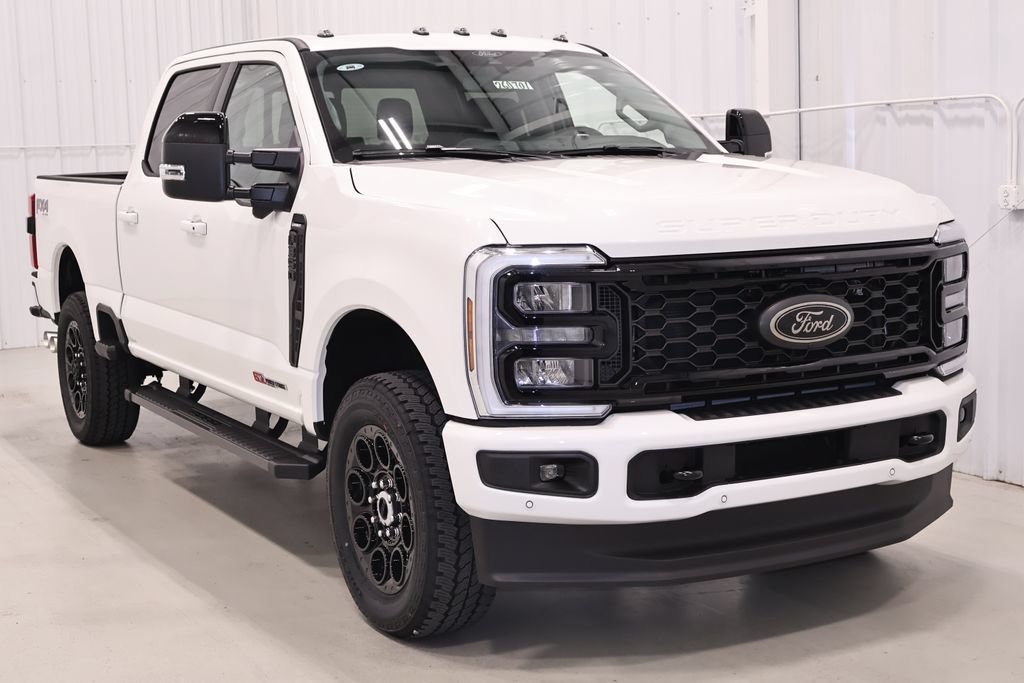 New 2026 Ford F350 Lariat w/ Black Appearance Package AWD/4WD image 3