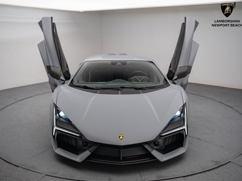 Used 2024 Lamborghini Revuelto image 15