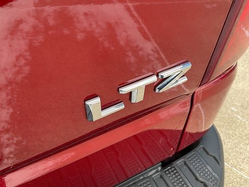 Used 2023 Chevrolet Silverado 1500 LTZ image 9