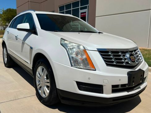 Used 2014 Cadillac SRX Luxury FWD image 4