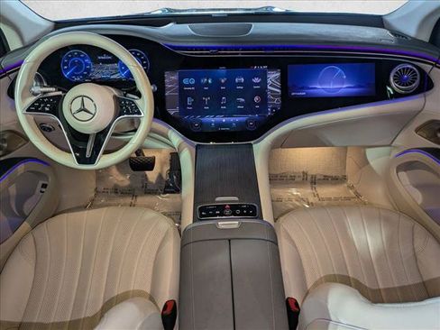 Used 2023 Mercedes-Benz EQS 580 4MATIC SUV image 16
