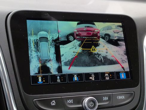 Used 2022 Chevrolet Equinox LT image 32