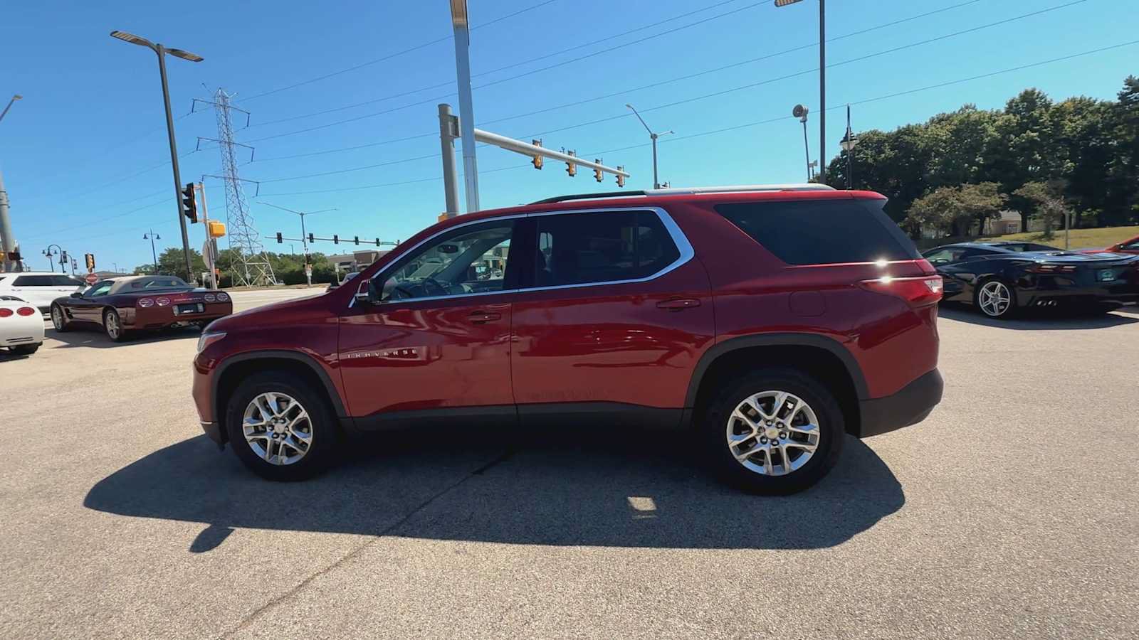 Certified 2018 Chevrolet Traverse LT FWD image 5
