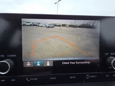 Used 2023 Honda Civic Sport image 6