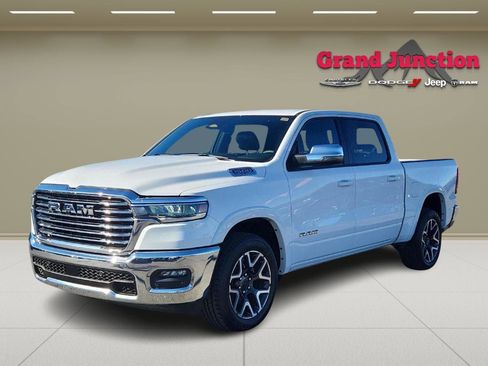 Used 2025 RAM 1500 Laramie image 3