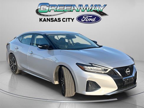 Used 2023 Nissan Maxima SV w/ Floor Mat Group image 1