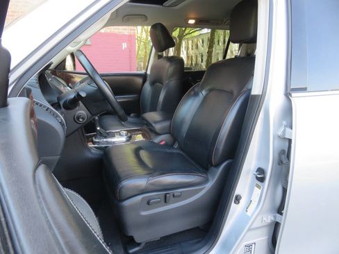 Used 2018 Nissan Armada SL w/ Premium Package AWD/4WD image 10
