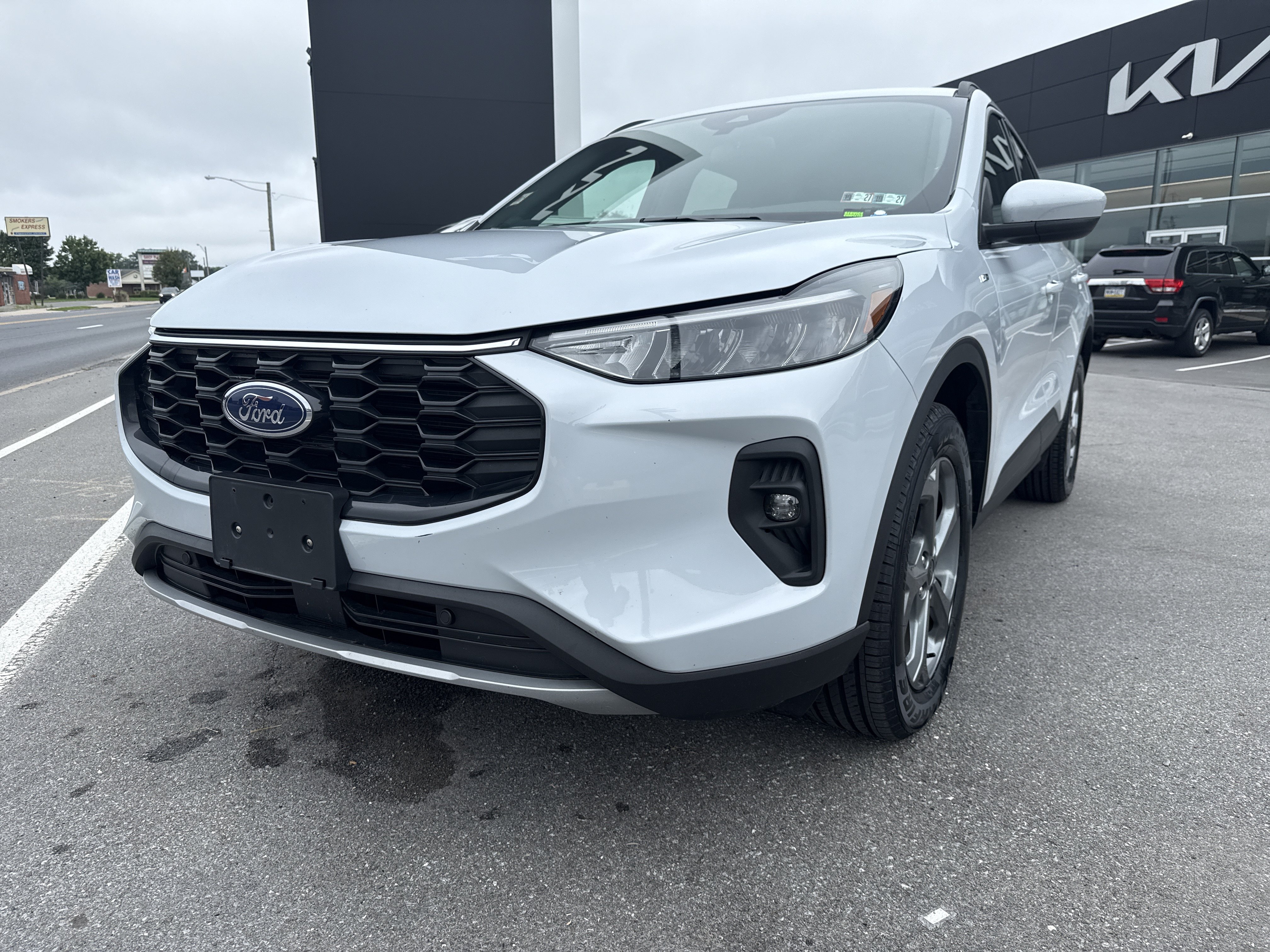 Used 2025 Ford Escape ST-Line Select AWD/4WD image 8