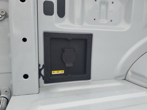 Certified 2022 Ford F150 XLT w/ Equipment Group 302A High image 11