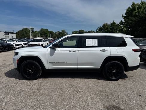 Used 2023 Jeep Grand Cherokee L Limited w/ Trailer Tow Group (B) AWD/4WD image 2