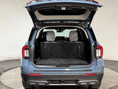 Used 2025 Ford Explorer Active w/ Active Comfort Package image 29